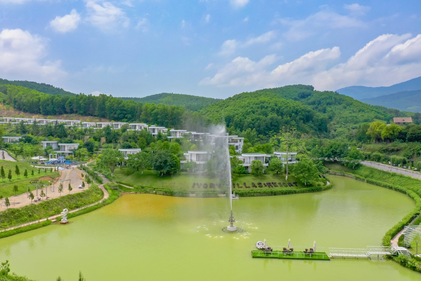 Biệt thự Ivory Villas & Resort Hòa Bình